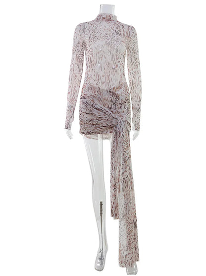 Mini-Robe Blanche Femme – Col Roulé et Imprimé