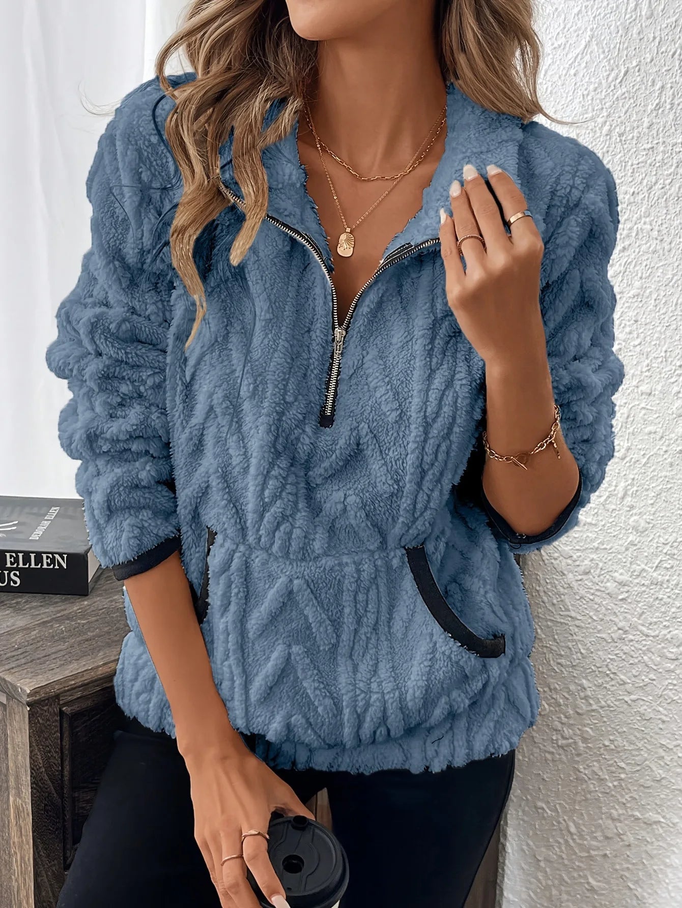 Sweat-shirt court en Jacquard à revers pour femmes
