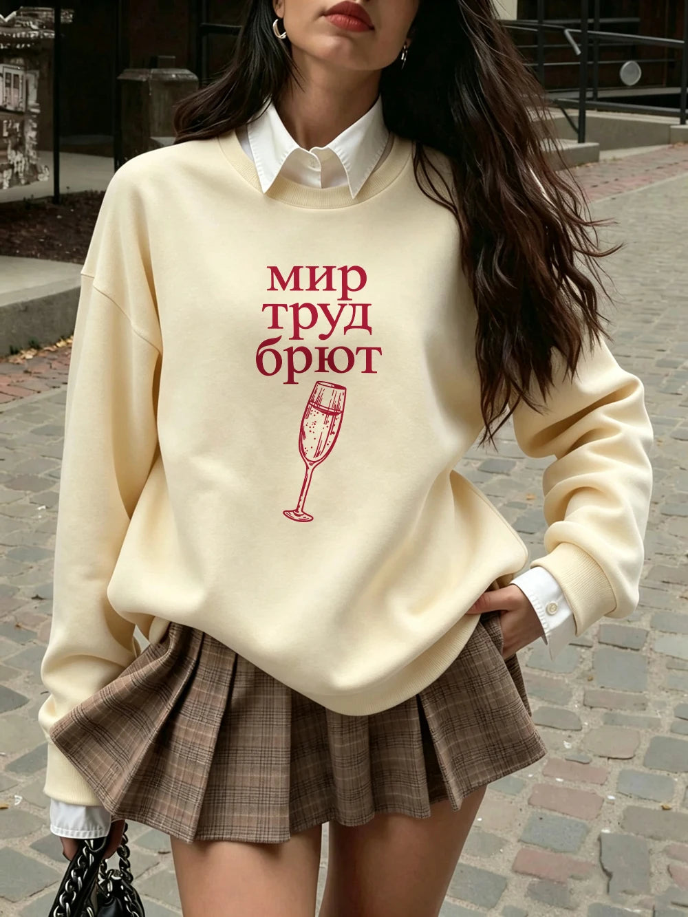Sweat-shirts imprimés « Мир Труд Брют » pour femmes