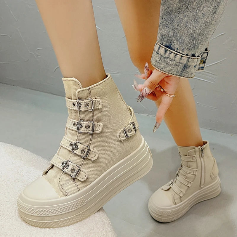 Bottines à semelle compensée pour femmes