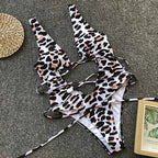 Maillot de bain une pièce décolleté en V profond pour femmes
