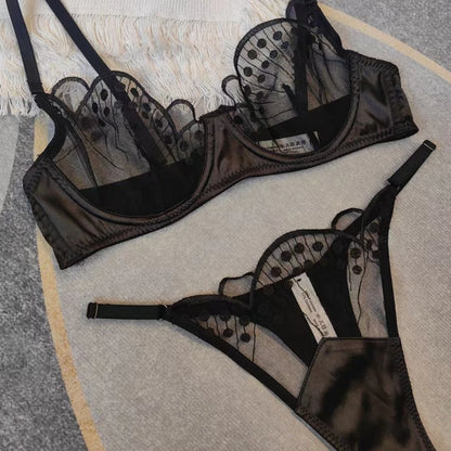 Ensemble Lingerie Femme – Soutien-Gorge Brodé et String