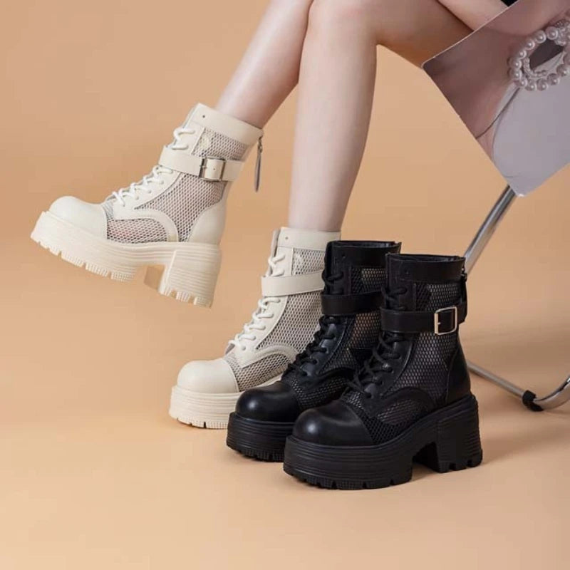 Bottines en cuir verni pour femmes