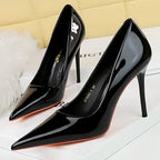 Escarpins en cuir verni pour femmes