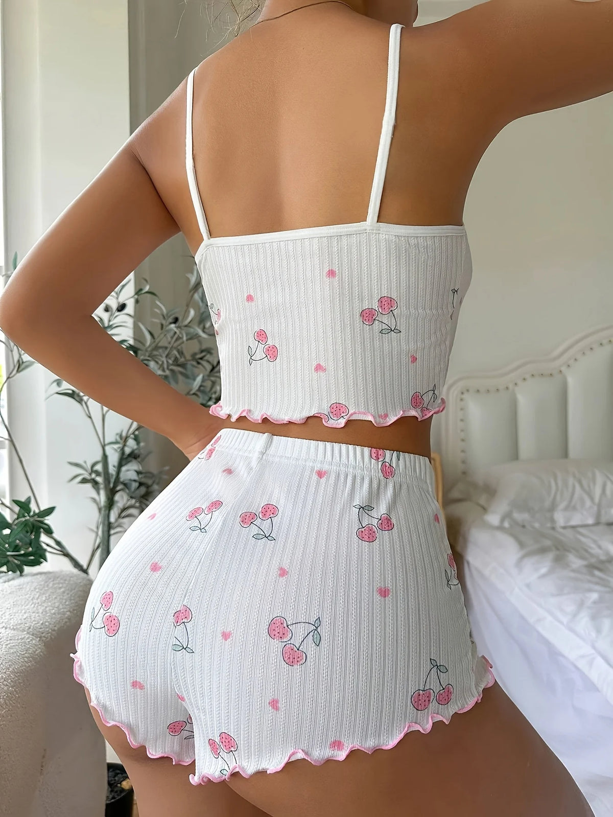 Pyjama d’Été Femme – Haut Court et Short à Cœurs