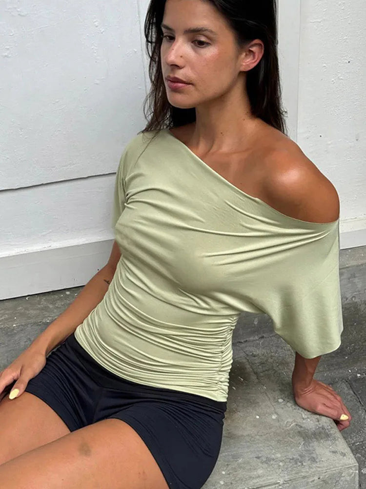 T-shirts court froncé à épaules dénudées pour femmes