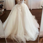 Robes de mariée col en v sans manches pour femmes
