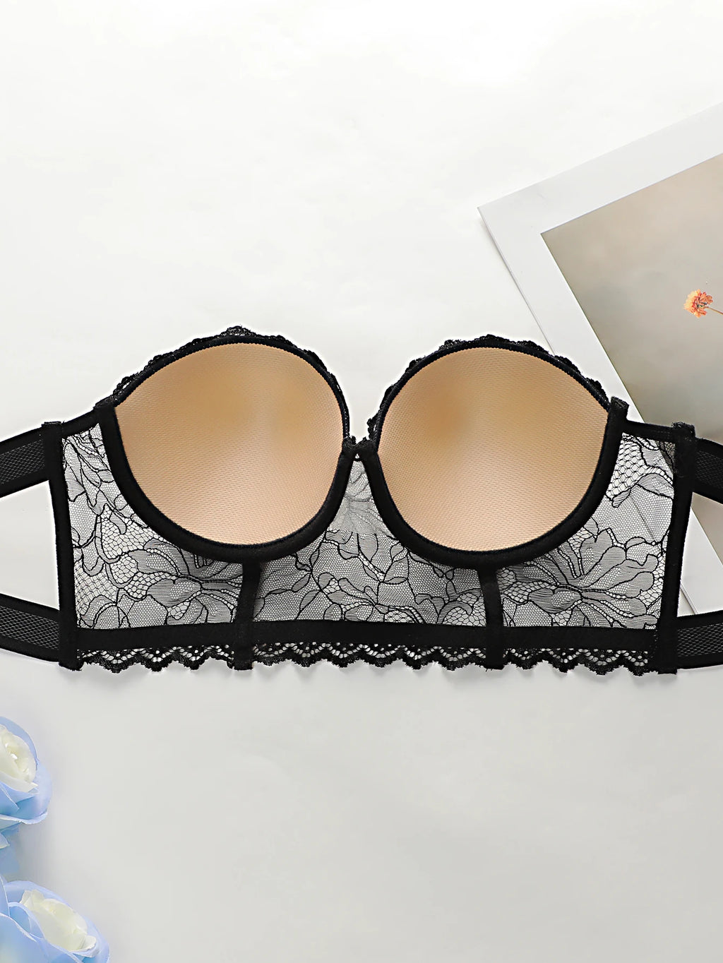 Ensemble de lingerie avec dentelle brodée sans bretelles et anneau en acier pour femmes