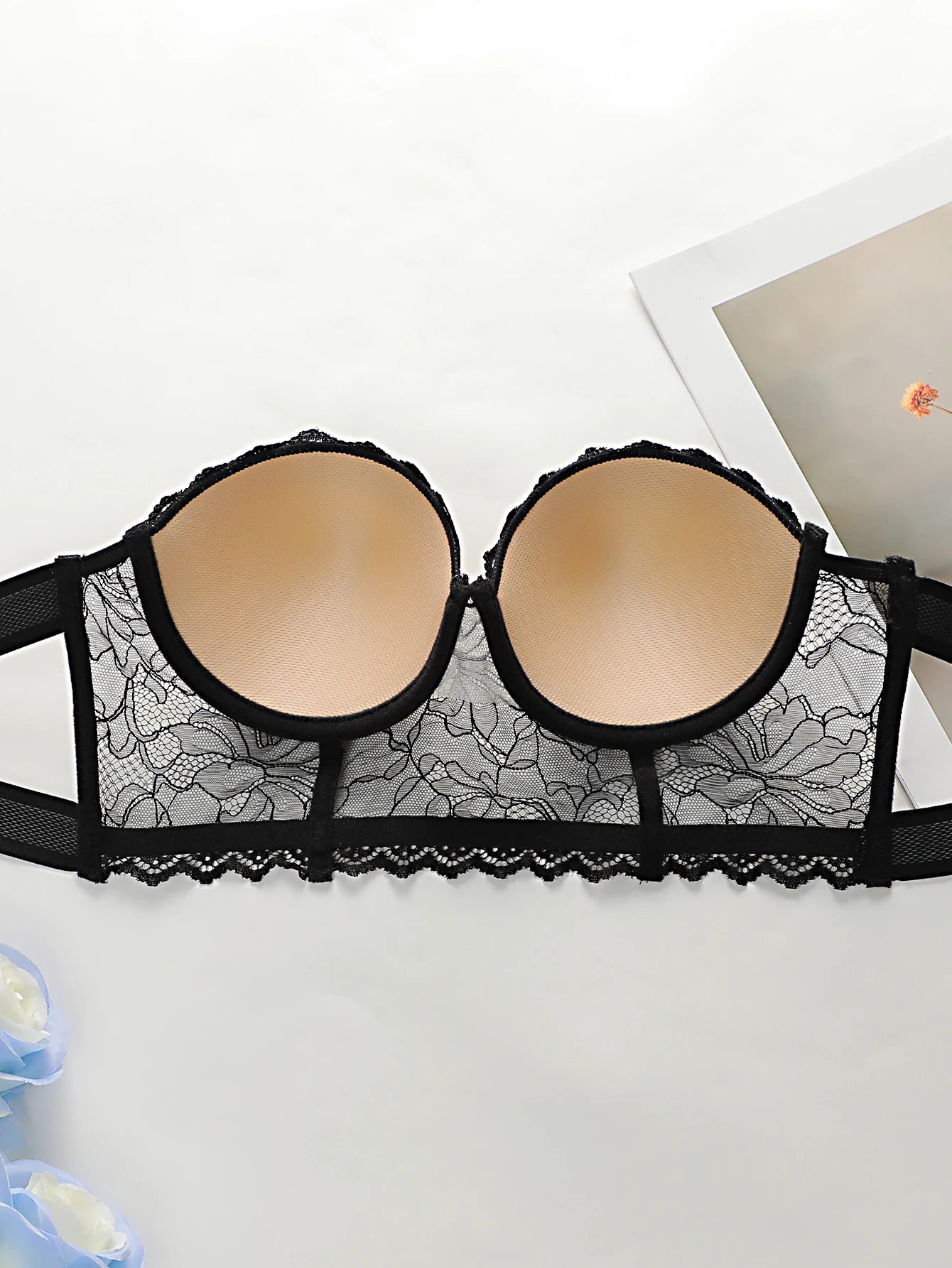 Ensemble de lingerie avec dentelle brodée sans bretelles et anneau en acier pour femmes