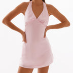 Robe courte dos nu pour femmes