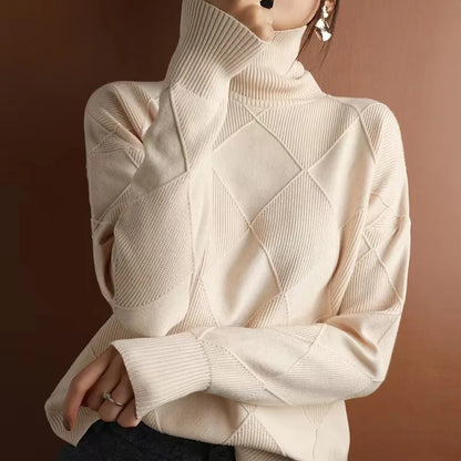 Pull Ample à Col Montant et Motif en Maille