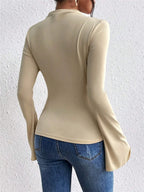 T-shirt polyvalent à manches évasées et col montant pour femmes