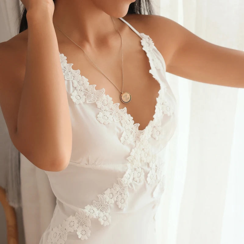 Chemise de nuit avec broderie dos nu pour femmes
