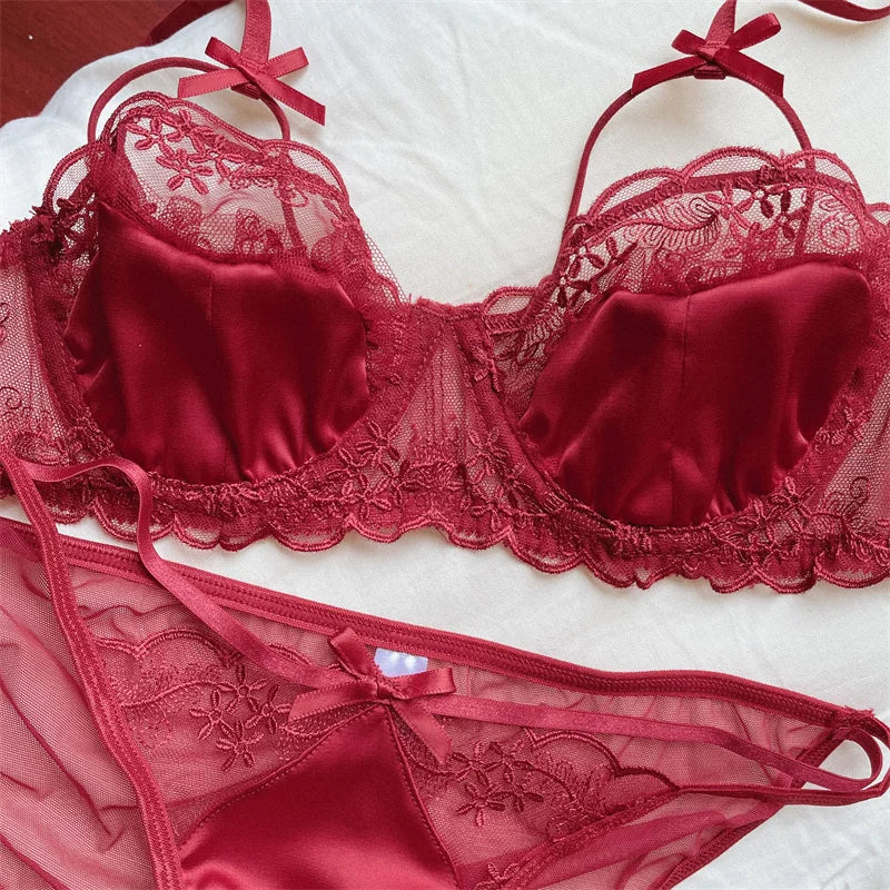 Ensemble de soutien-gorge et culotte en satin Brodé pour femmes