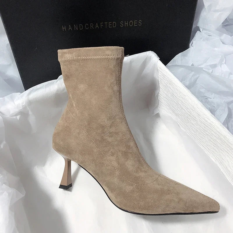 Bottines courtes à bout pointu pour femmes
