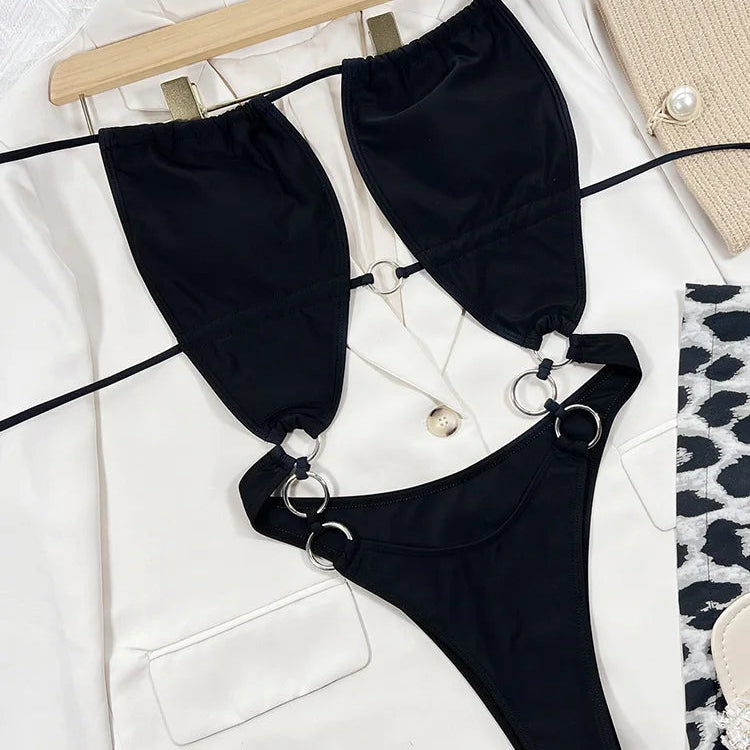 Maillot de bain une pièce avec anneaux en métal pour femmes