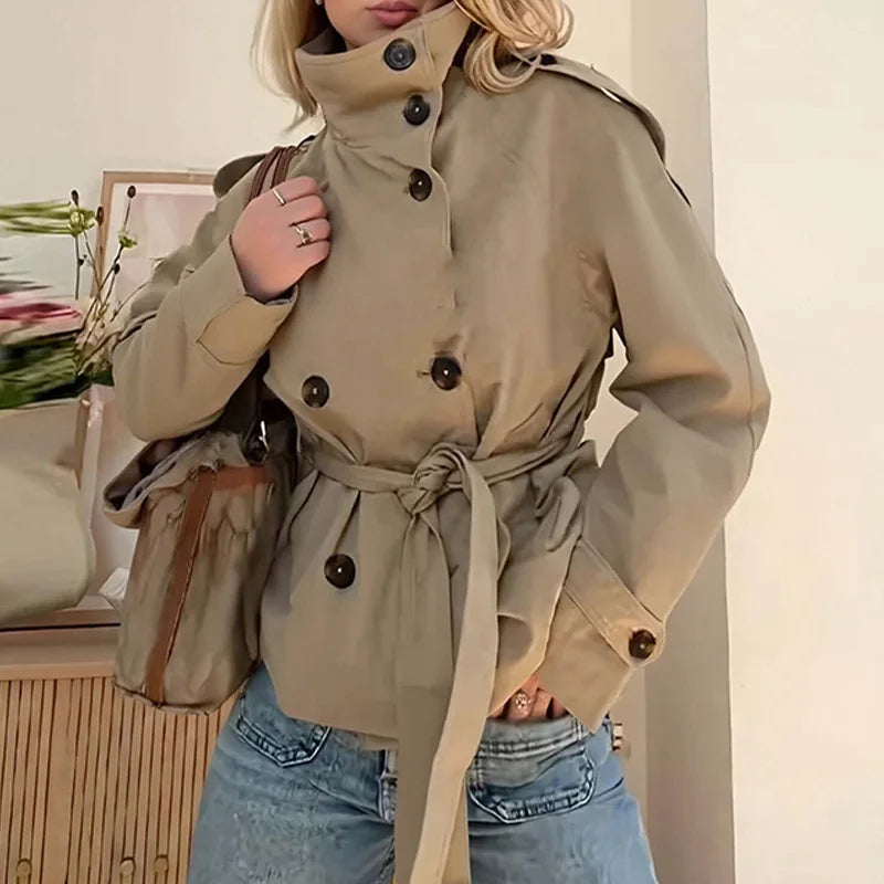 Veste avec ceinture à la taille et épaulettes pour femmes