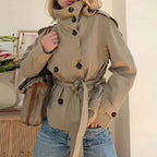 Veste avec ceinture à la taille et épaulettes pour femmes