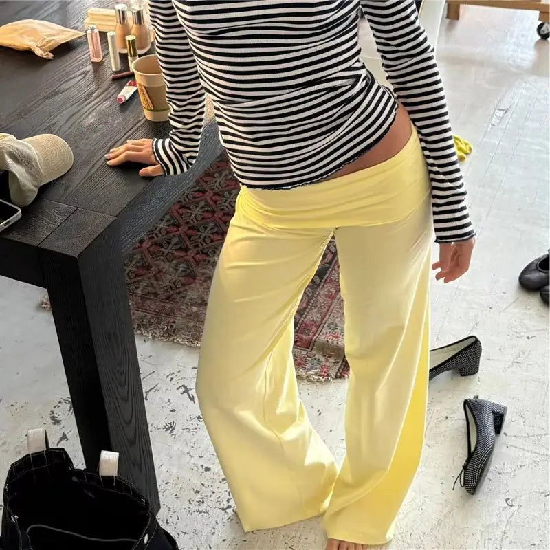 Pantalon Large Femme – Coupe Fluide