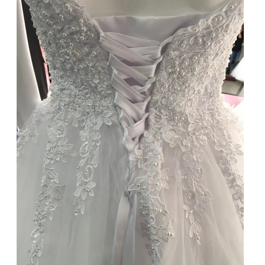 Robe de mariée ornée de perles pour femmes