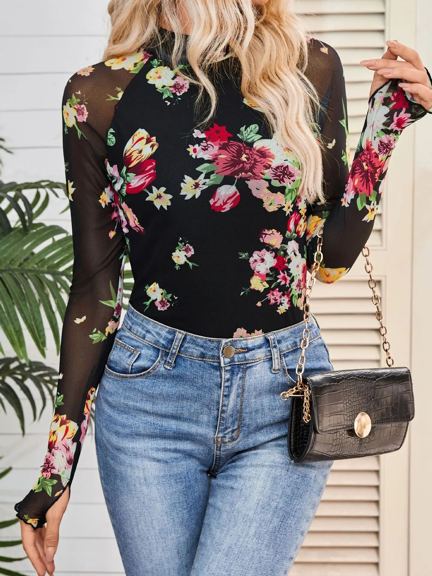 T-shirt à col roulé pour femmes