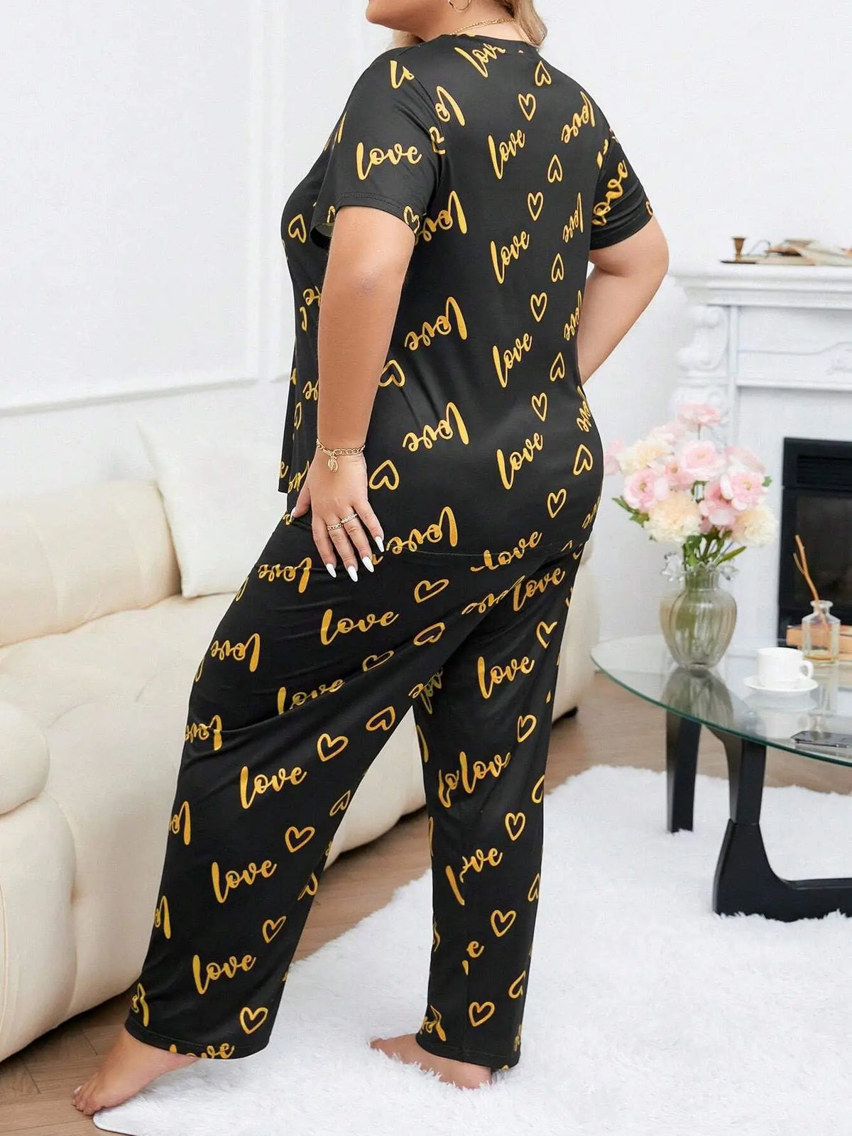 Pyjama Femme – Imprimé Cœurs et Lettres