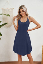Robes courtes et cintrées unies pour femmes