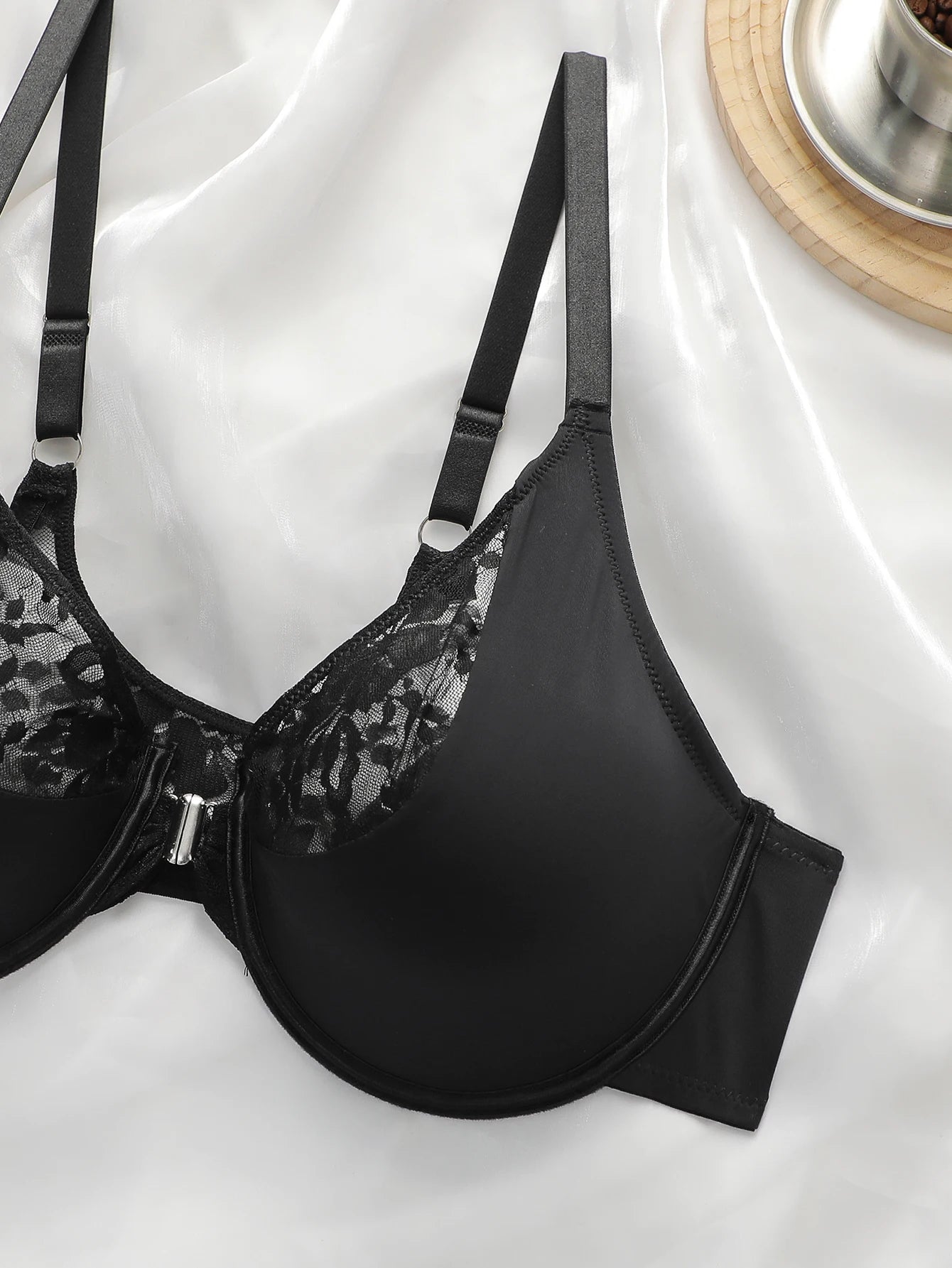 Soutien-gorge en dentelle avec boucle avant pour femmes