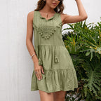 Mini robe sans manches et dentelle pour femmes