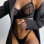Ensemble de lingerie en dentelle à volants pour femmes