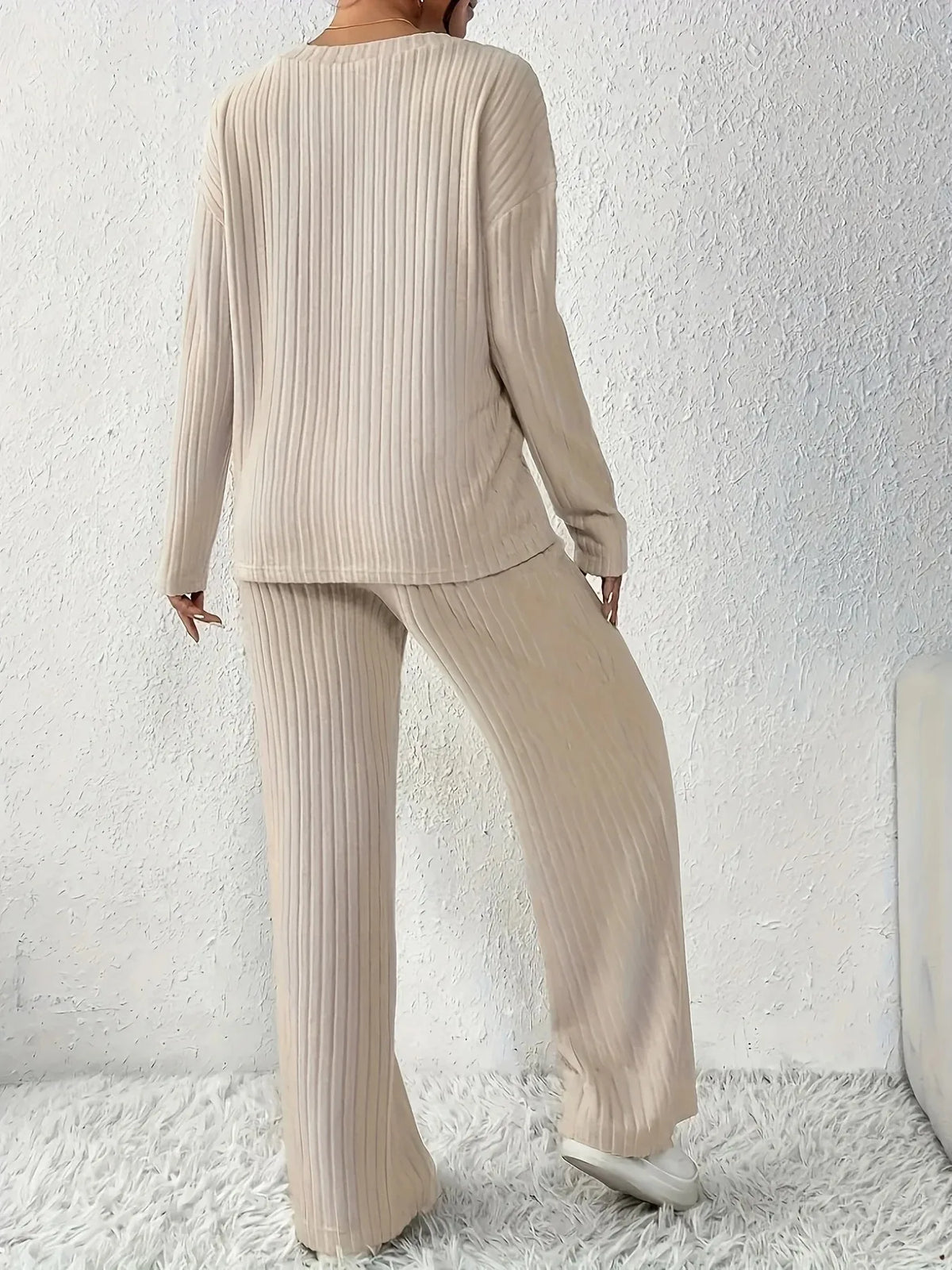 Ensemble Côtelé 2 Pièces Femme – Pull Col V et Pantalon