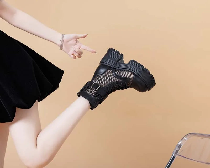 Bottines en cuir verni pour femmes