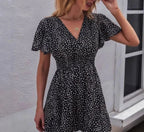 Robe courte à col V et manches en forme de feuille de lotus pour femmes