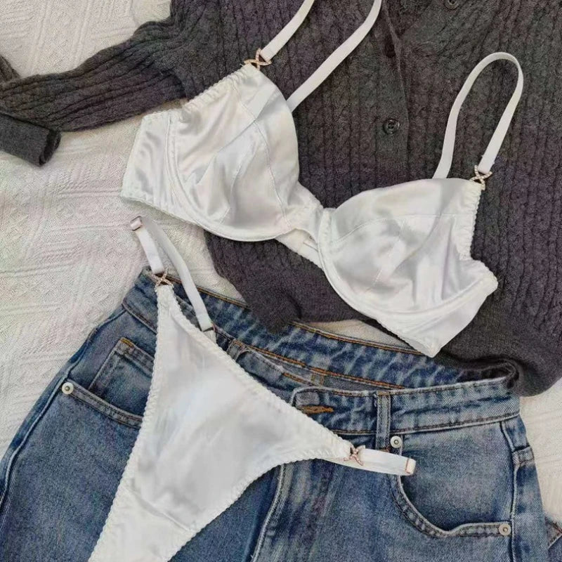 Ensemble soutien-gorge et string pour femmes