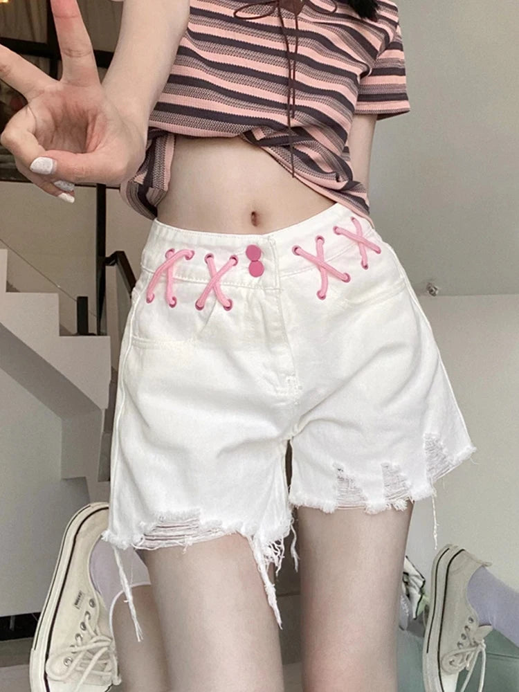 Short en jean blanc déchiré pour femmes