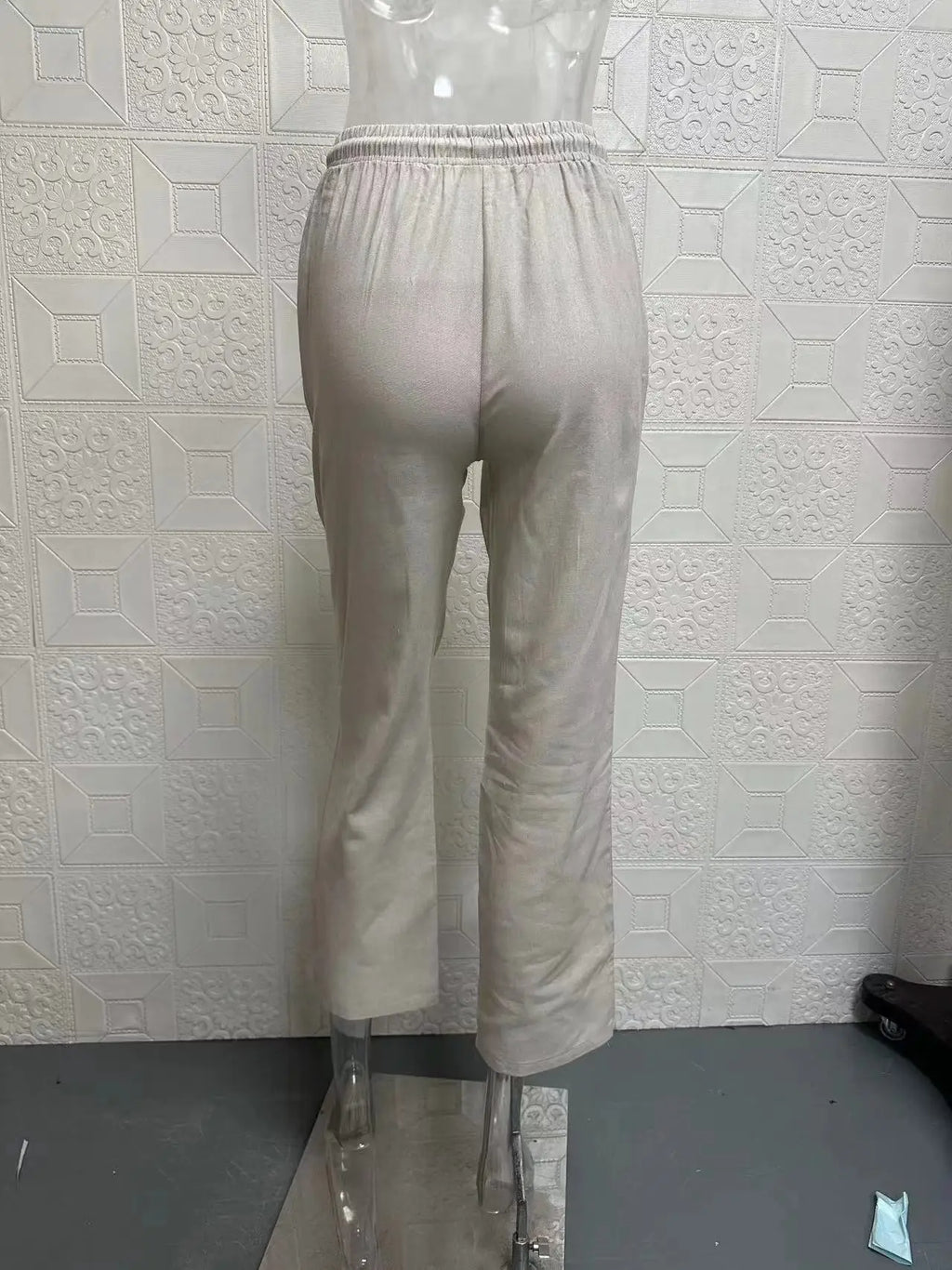 Pantalon court en coton et lin pour femmes