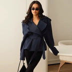 Manteau court à lacets pour femmes