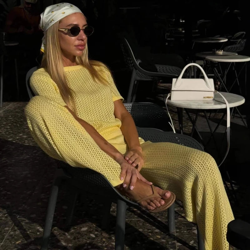 Ensemble deux pièces en maille jaune ajourée pour femmes