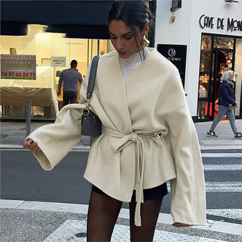 Veste en laine à lacets avec ceinture pour femmes