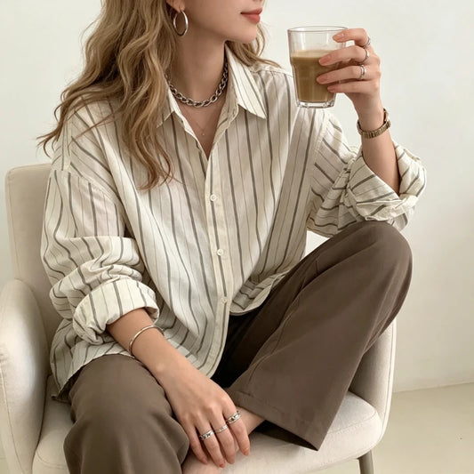 Chemisier Rayé Femme – Léger et Col à Revers