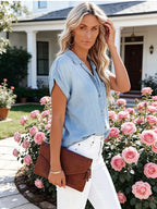 Chemise en jean délavé bleu à col V pour femmes