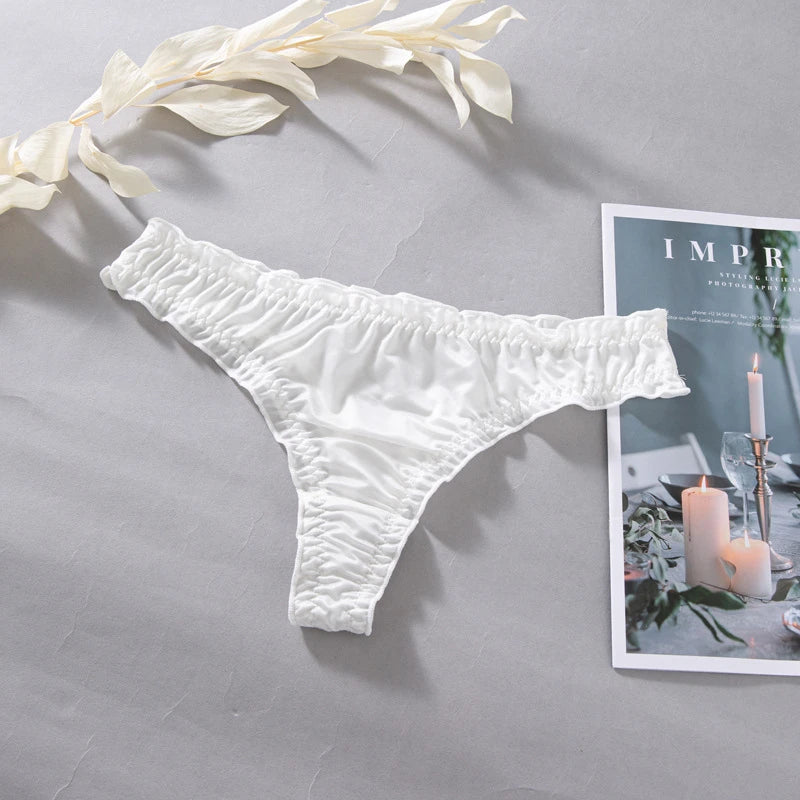 String tanga ultra fin en soie glacée pour femmes