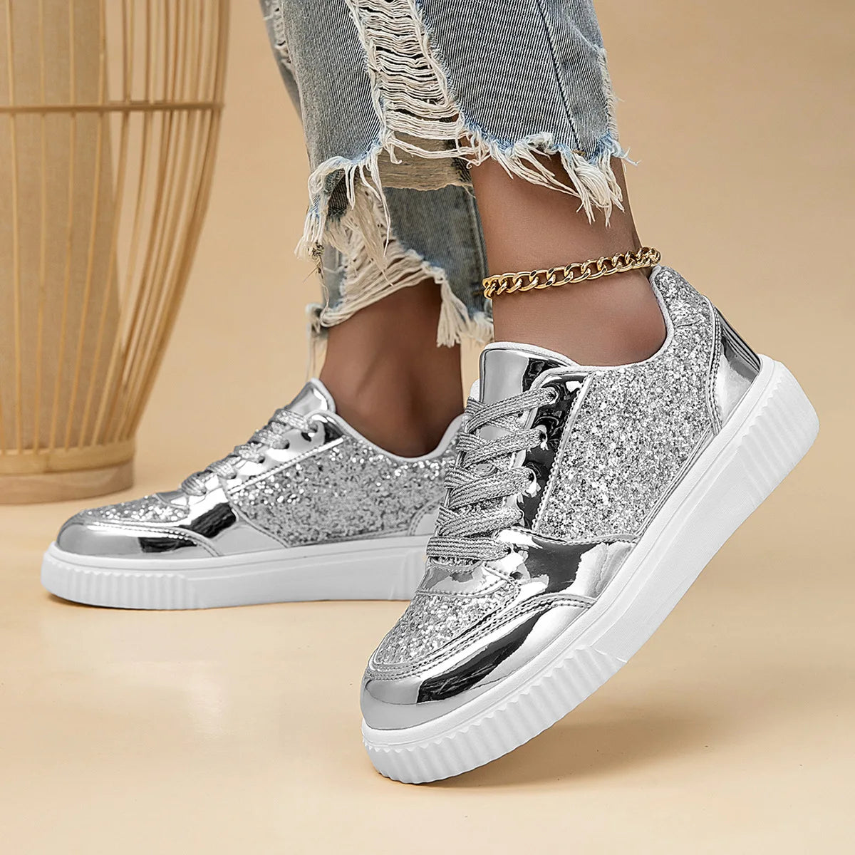 Chaussures décontractées sportives brillantes en cuir pour jeunes femmes