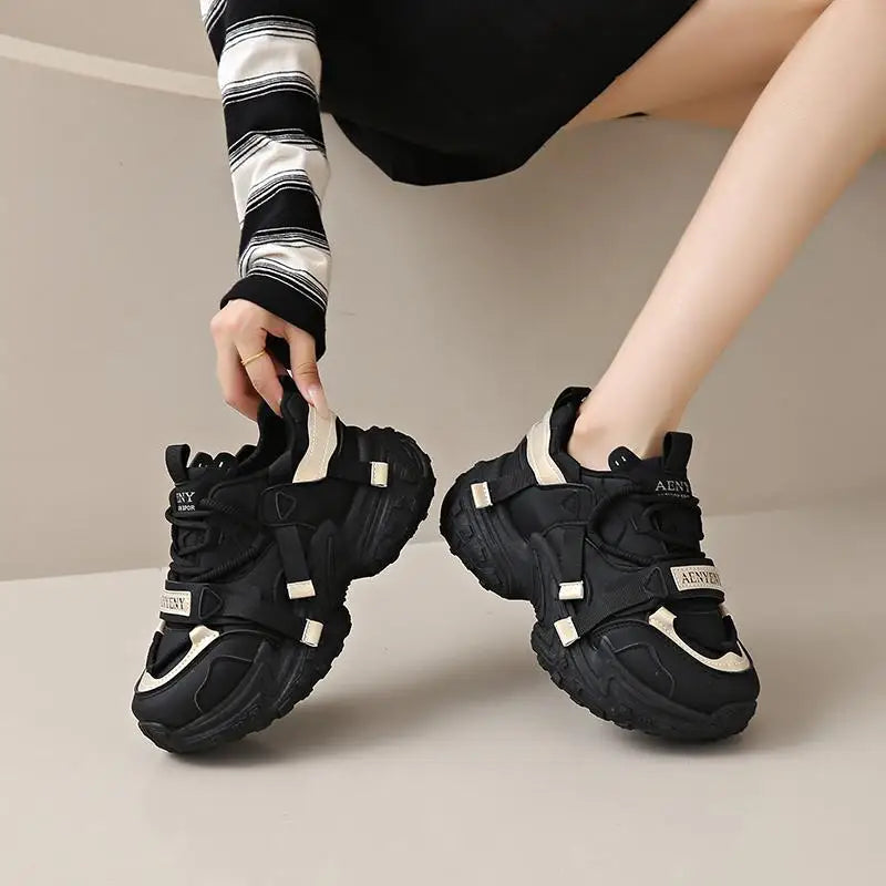 Baskets entièrement en cuir pour femmes