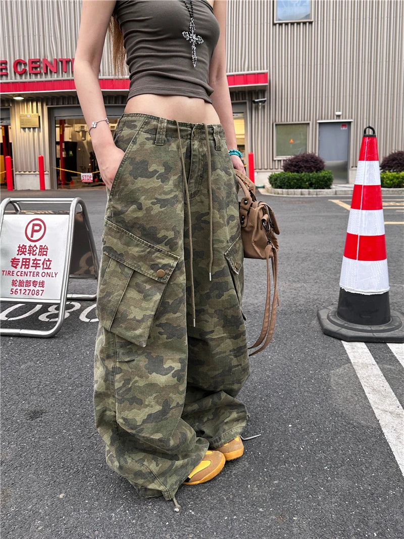 Pantalon cargo en denim à cordon de serrage imprimé camouflage pour femmes