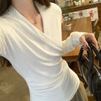 T-shirt chic à col V pour femmes