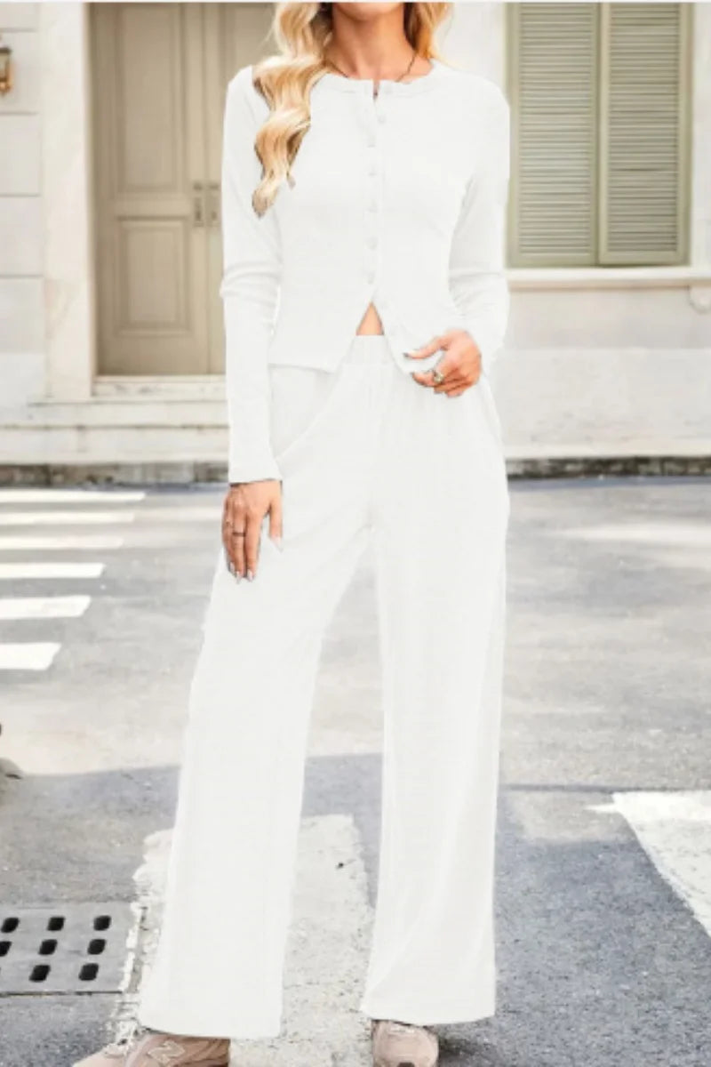 Ensemble composé d'un pull à boutons simple et d'un pantalon large décontracté pour femmes