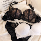 Ensemble de soutien-gorge push-up et culotte épaisse pour femmes