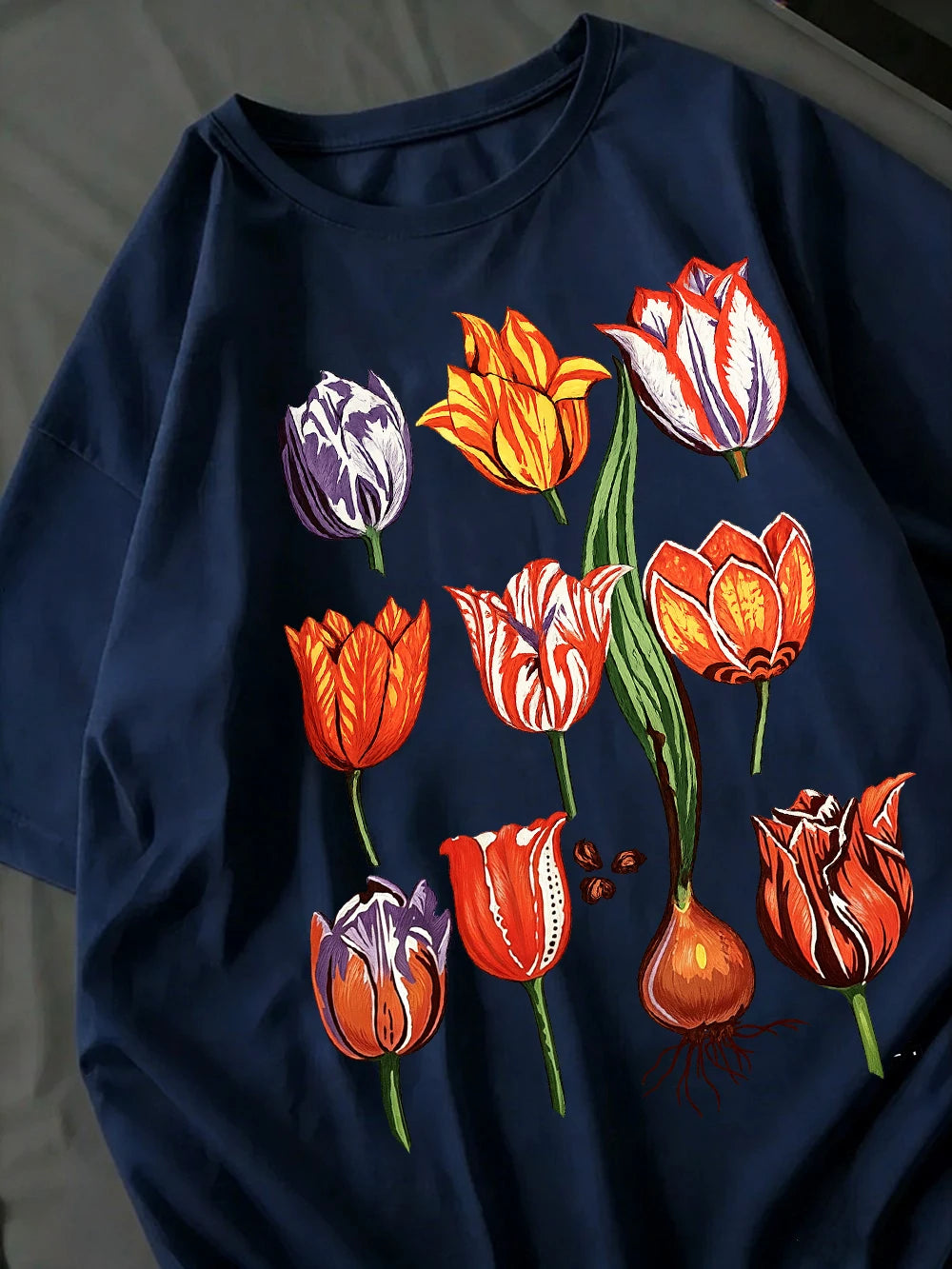T-shirts imprimés Eternal Augustus Tulip en coton pour femmes