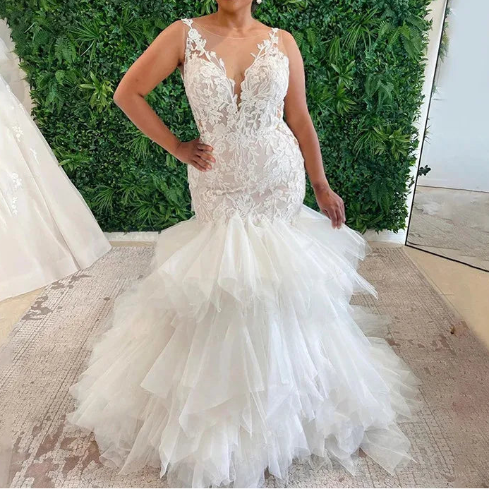 Robe de mariée à plusieurs niveaux pour femmes